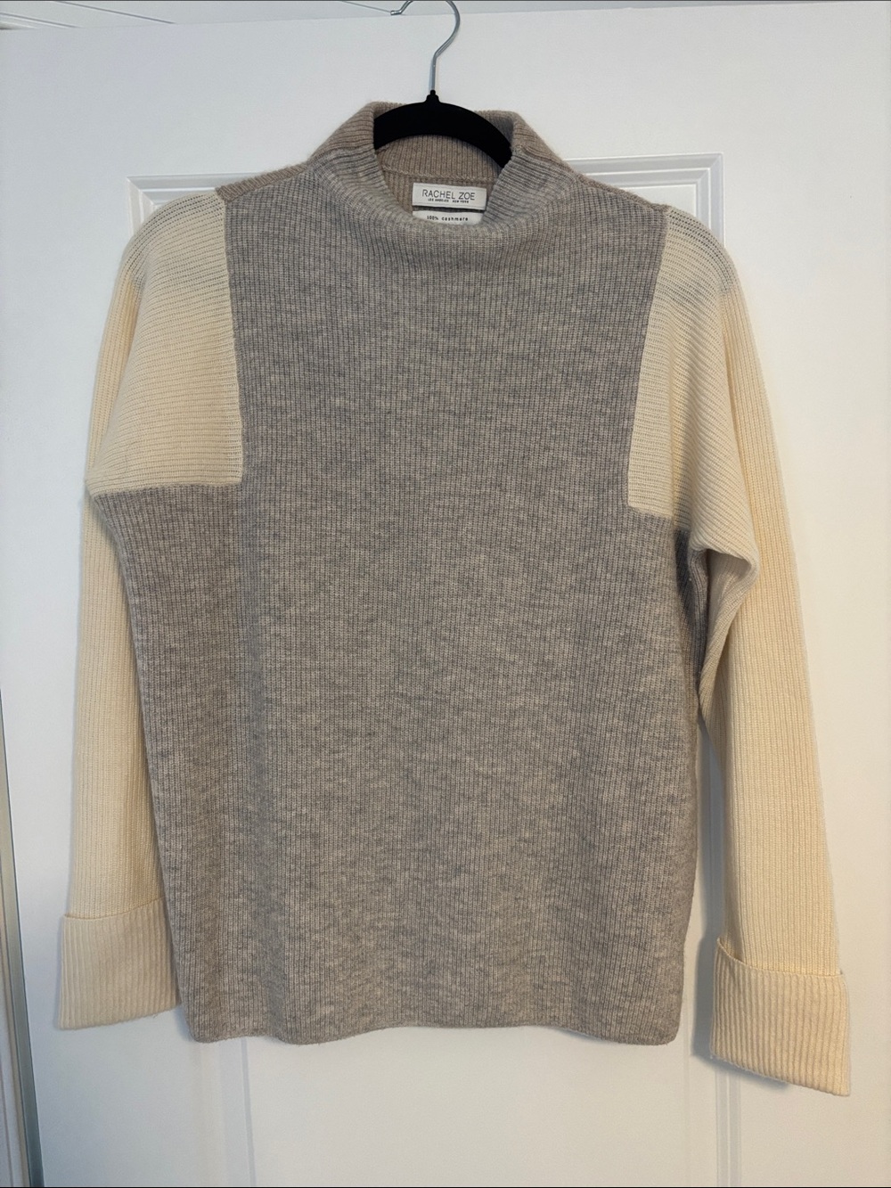 Rachel Zoe Cashmere Two-Tone Turtleneck Sweater - Light Gray & Cream
